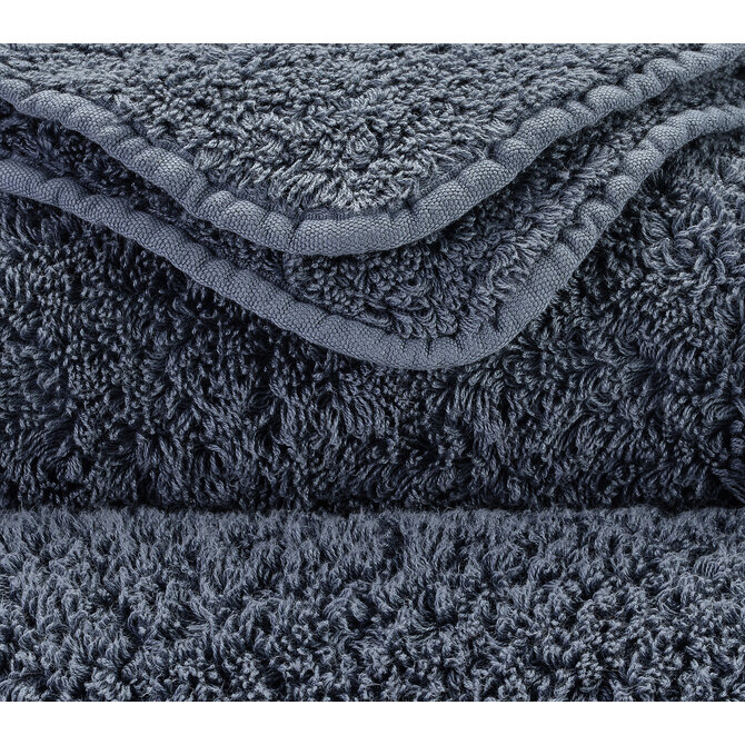 Abyss & Habidecor Super Pile Handdoek 60x110 307 denim Abyss & Habidecor Super Pile Handdoek 60x110 307 denim
