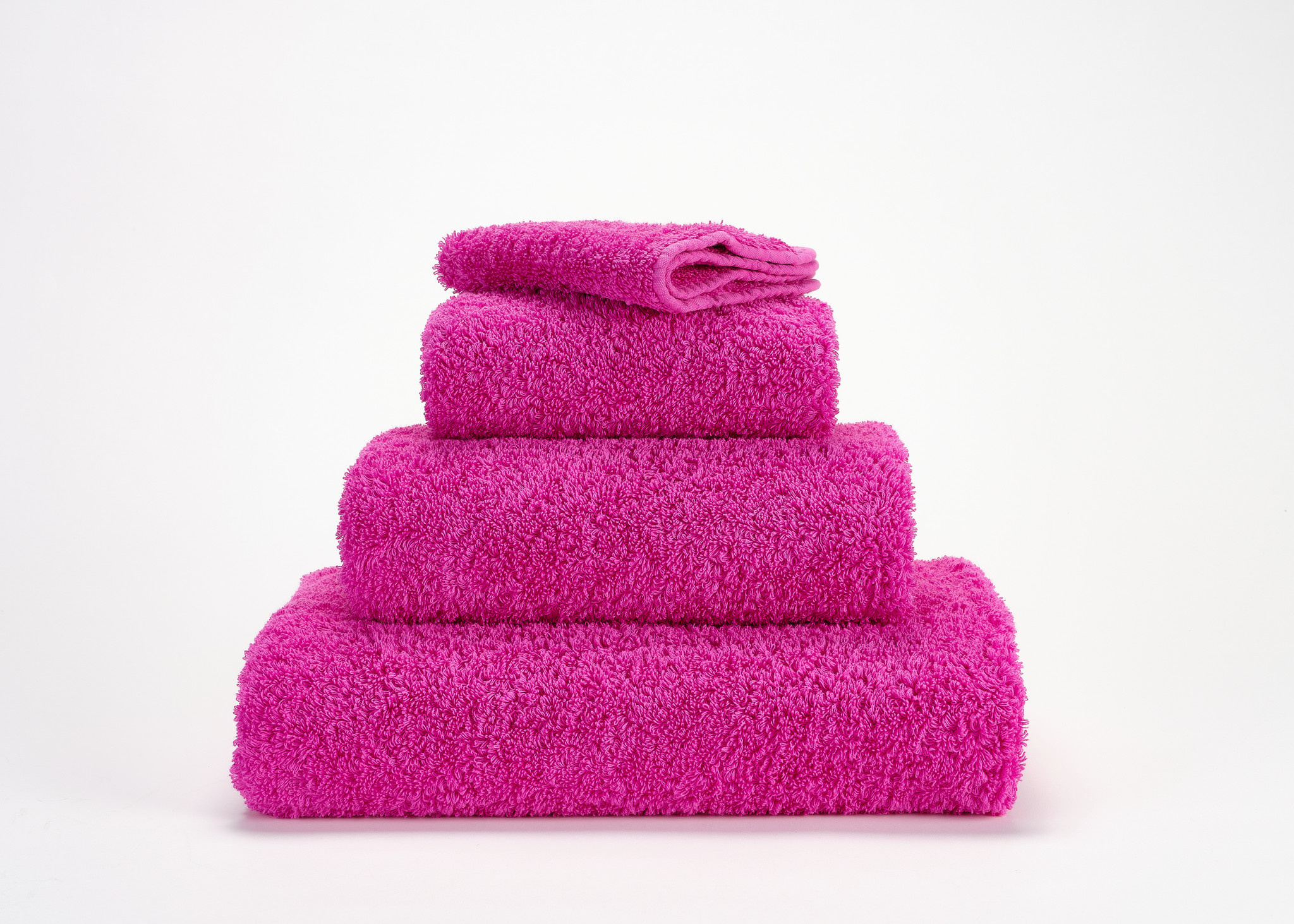 Abyss & Habidecor Abyss & Habidecor Super Pile Handdoek 60x110 570 happy pink