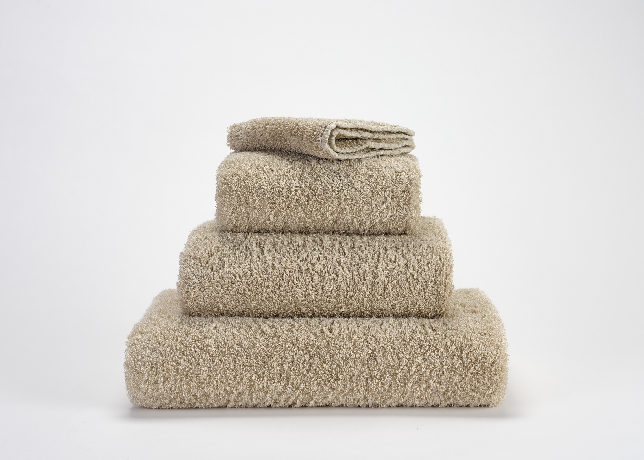Abyss & Habidecor Abyss & Habidecor Super Pile Handdoek 60x110 770 linen
