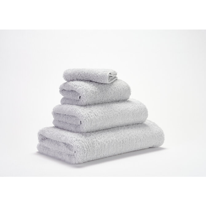 Abyss & Habidecor Super Pile Handdoek 60x110 930 perle Abyss & Habidecor Super Pile Handdoek 60x110 930 perle