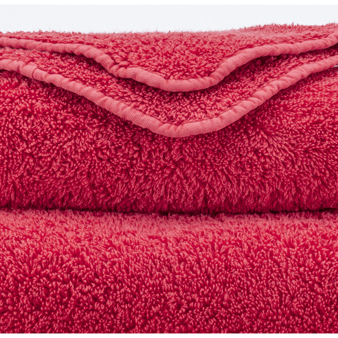 Abyss & Habidecor Super Pile Gezichtsdoekje 30x30 579 viva magenta