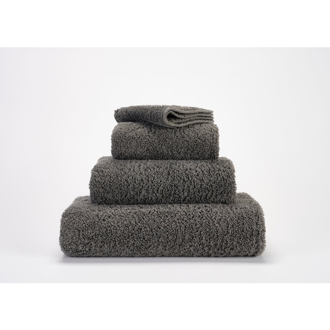 Abyss & Habidecor Super Pile Gastendoekje 40x75 920 gris Abyss & Habidecor Super Pile Gastendoekje 40x75 920 gris