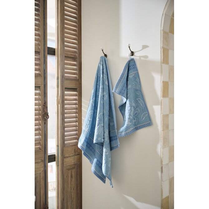 Pip Studio Jasmin Jacquard Handdoek Licht blauw 55x100 cm