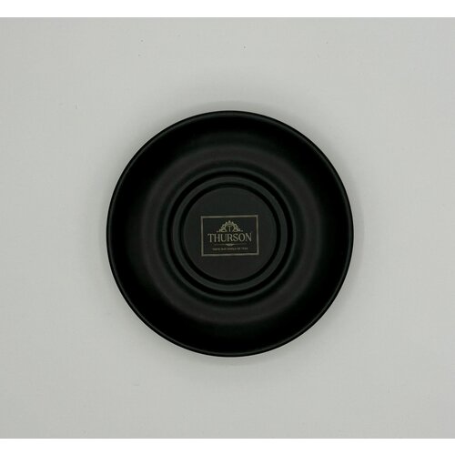 Thurson Tea Schotel mat zwart met logo Thurson (14,5cm)