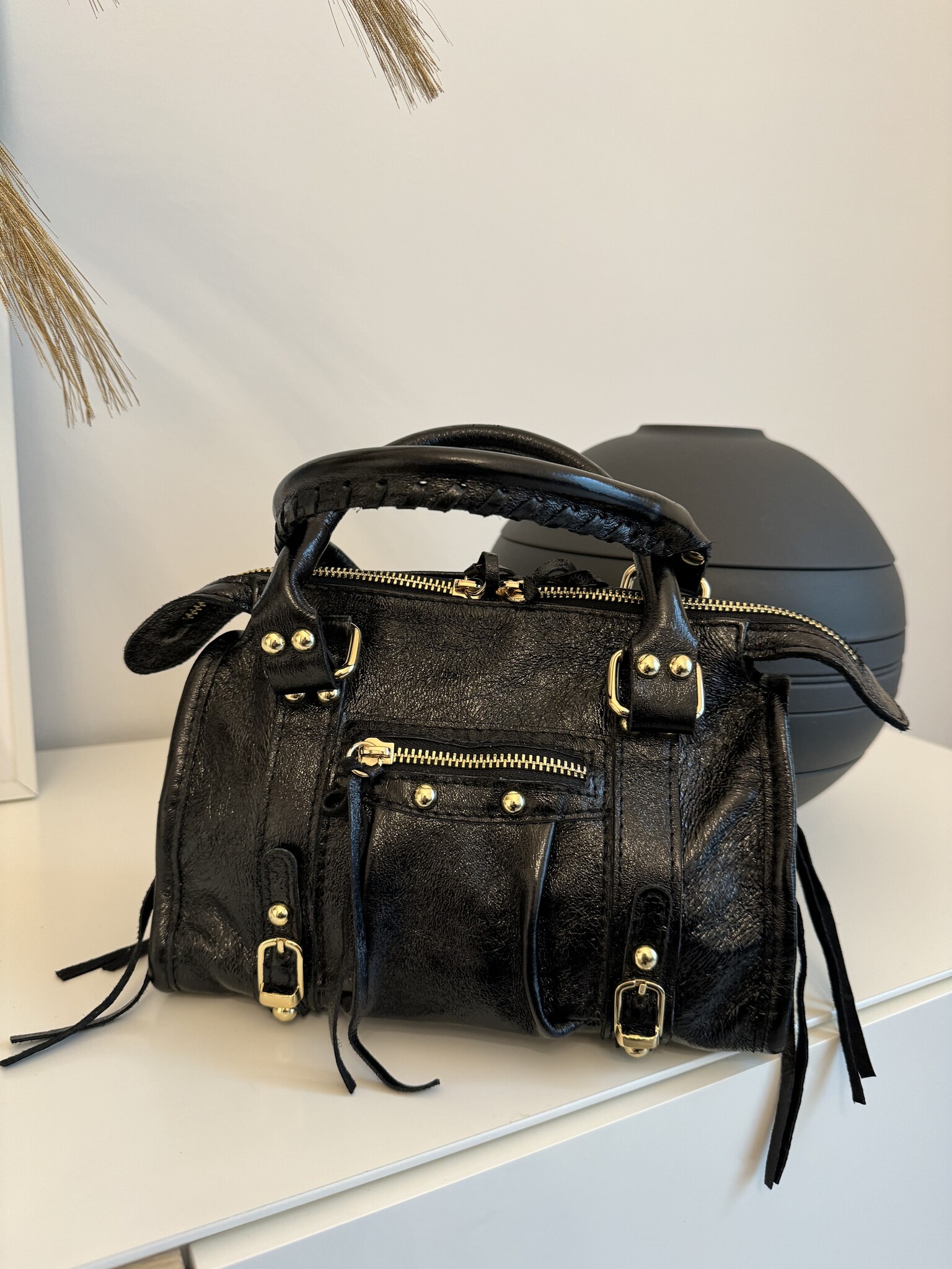 SAC GAGA E Shop Point B