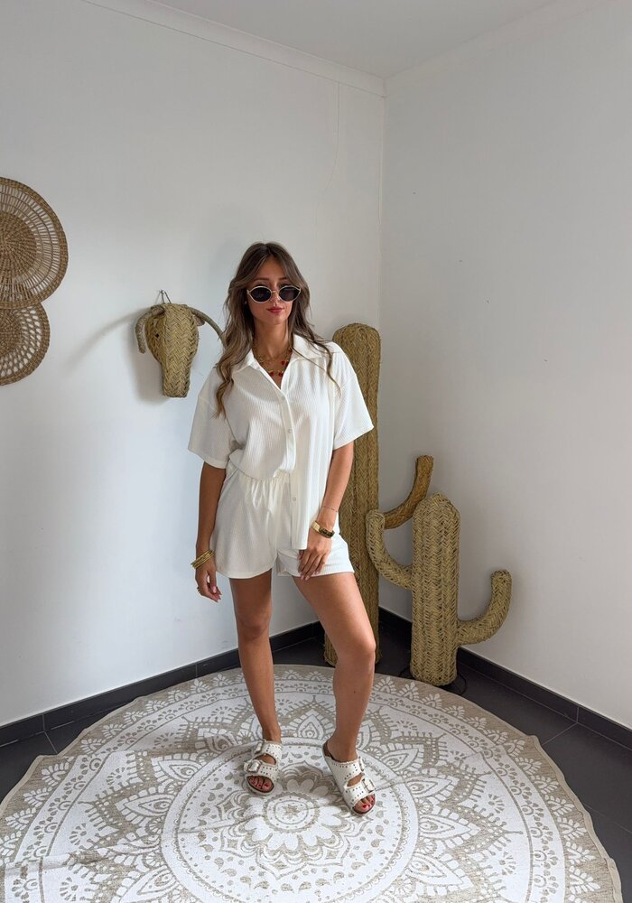 SHORT CARO