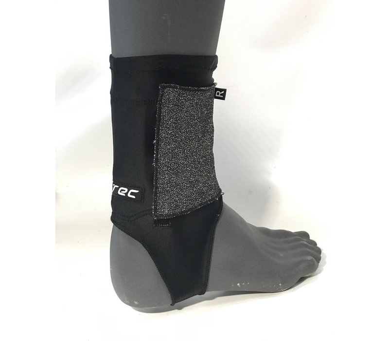 Icetec Enkelsok Dyneema Snijvast 360gr in schoen
