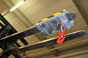 Forklift Lifting beam with load hook 2000 kg