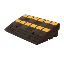 Rubber Kerb Ramp with Reflector – 600 × 360 × 150 mm (40T)