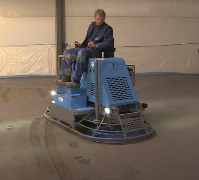 Ride On, High Rider 120 CM, 37 HP VANGUARD, WITH LIGHT, SPRAY SYSTEM AND HYDRAULIC STEERING