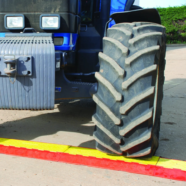 3 Channel Heavy-Duty Cable Protector for 2.25 inch ( 5.7cm) Lines - Y/O