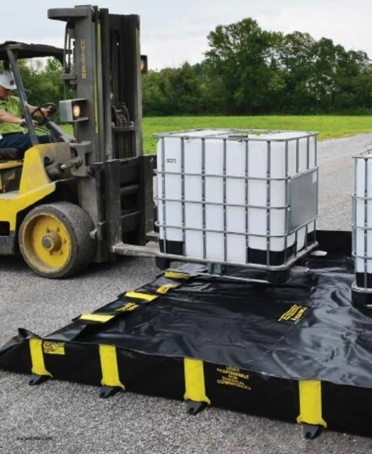 Spill Container 3.7x 15.2 m  (12 x 50 FT ) Foldable  Containment Berm