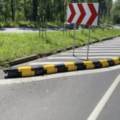 Chain Traffic Separator 160 (H) x 155 (W) Chain Traffic Separator 160 (H) x 155 (W)