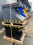 Self dumping hopper 600L(21.1 cu ft) Skip Container for forklift MC-Model