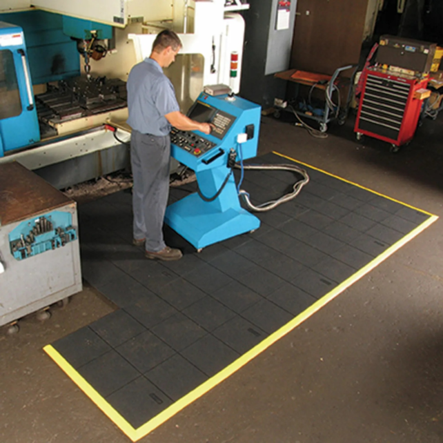 Cushion Ease Solid™ Nitrile  Welding Mat Black
