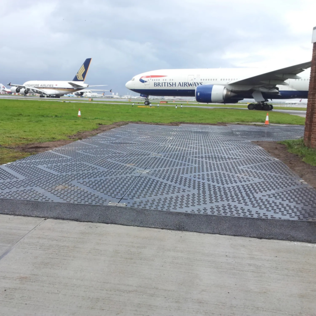 Mats for Heavy Equipment, 3 m x 2.5 m x 38 mm 18-Gauge  CR Steel Material WorkPad