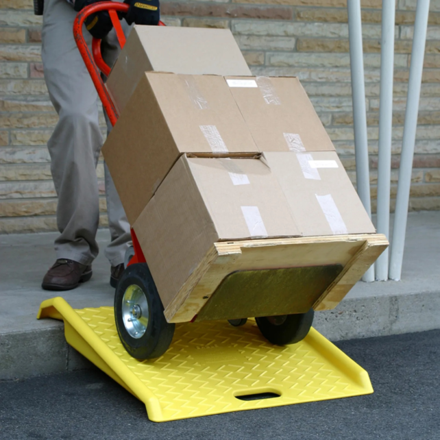 Curb Ramp 68.6cm x 68.6cm for Wheeled Carts