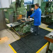 Cushion Ease™ Nitrile FR Modular Mats Black