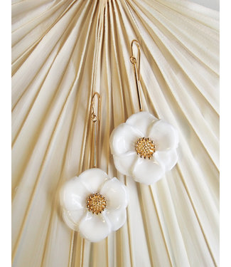 NACH Big White Flower Earrings