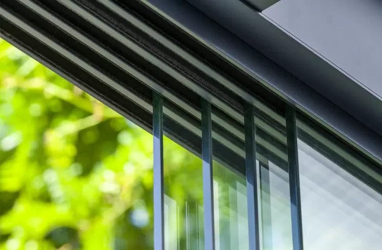 Glazen schuifwand 6-rail