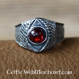 Medieval pewter ring, red - Celtic Webmerchant