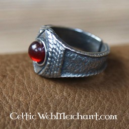 Medieval pewter ring, red - Celtic Webmerchant