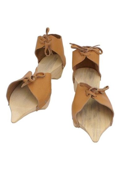 Holz pattens - Celtic Webmerchant