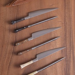 14de eeuwse bestekset mes en eetprikker