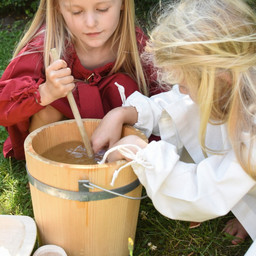 Kinder kleiden Matilda, rot - Celtic Webmerchant