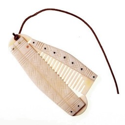 Swedish comb with holder - Celtic Webmerchant