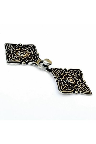 Rusvik Kaftan lås, forsølvet - Celtic Webmerchant