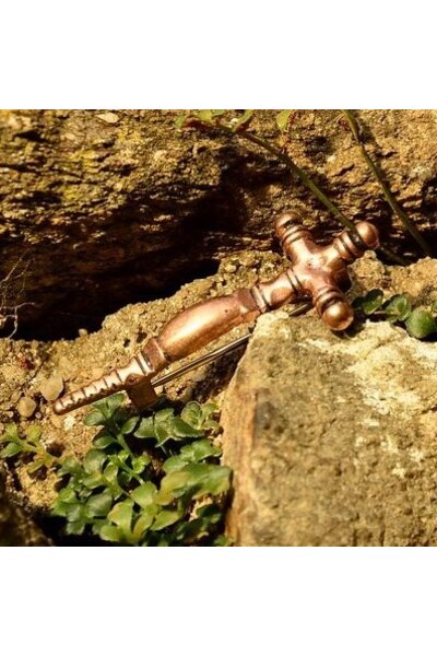 Vroeg-middeleeuwse kruisfibula, bronskleur - Celtic Webmerchant