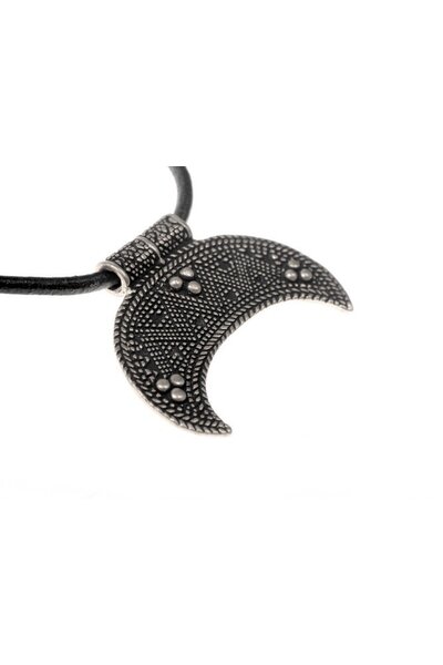 Rusvik Lunula amulet klein, verzilverd - Celtic Webmerchant
