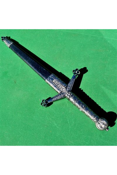 Short sword with honeycomb motive - Celtic Webmerchant