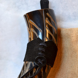 Drinking horn Gorm with leather holder - Celtic Webmerchant