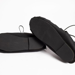 Skórzane sandały z epoki żelaza w kolorze czarnym - Celtic Webmerchant