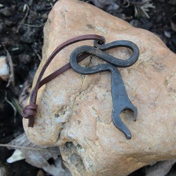 Iron corkscrew, crown corks - Celtic Webmerchant