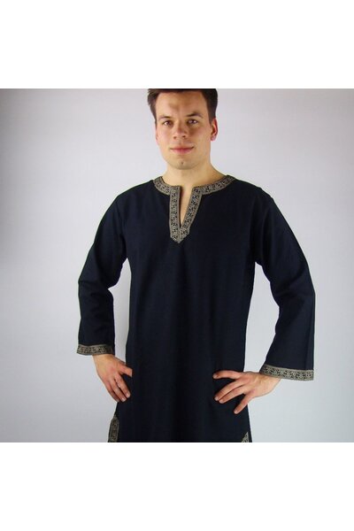 Keltisk tunika Finn svart - Celtic Webmerchant