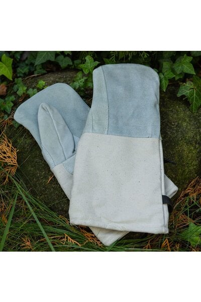Medieval kitchen gloves white - Celtic Webmerchant