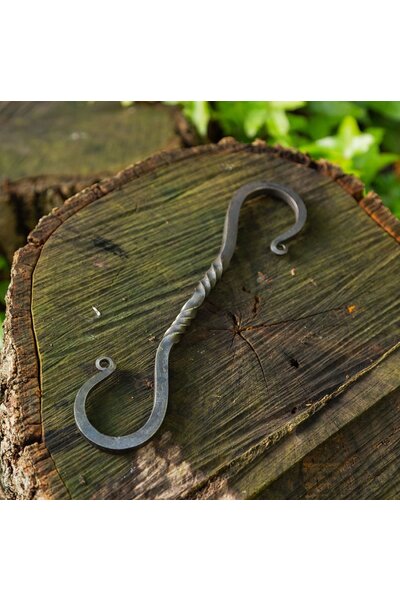 Hand-forged S-hook Gudrun twisted steel - Celtic Webmerchant