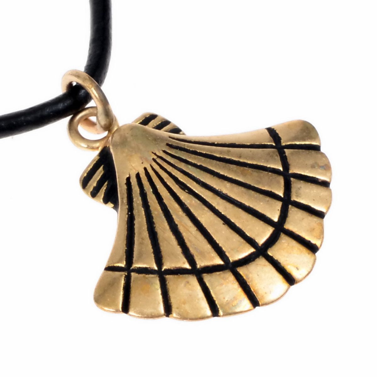 Conchiglia Di San Giacomo Significato Amuleto medievale Conchiglia di San Giacomo, bronzo - CelticWebMerchant.com