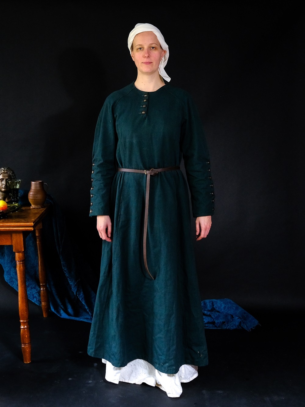 Get the look: 15th century servant
