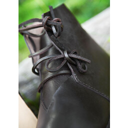 15th century ankle boots - Celtic Webmerchant