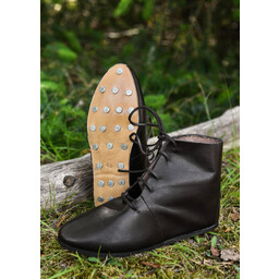 Medieval ankle boots with hobnails - Celtic Webmerchant
