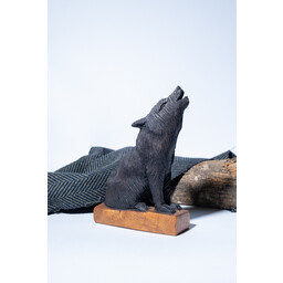 Wolf woodcarving - Celtic Webmerchant