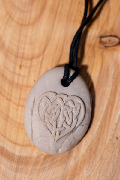 Stenen hanger Keltisch hart - Celtic Webmerchant