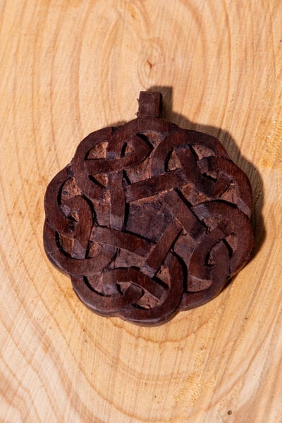 Houten hanger Keltische knopen - Celtic Webmerchant
