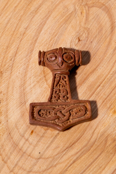 Wooden pendant Thor's hammer with face - Celtic Webmerchant