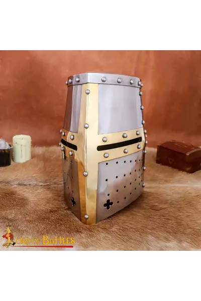 Casco crociato con visiera in ottone - Celtic Webmerchant