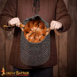 Hełm Viking Gnezdovo z dziesiątego wieku - Celtic Webmerchant